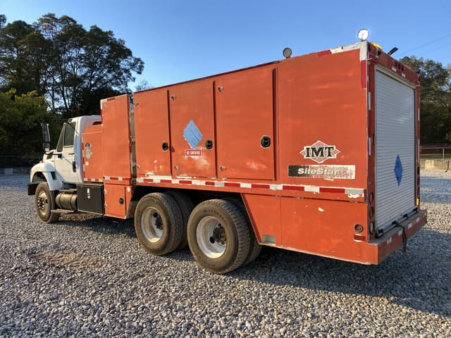 Image of International 7500 equipment image 1