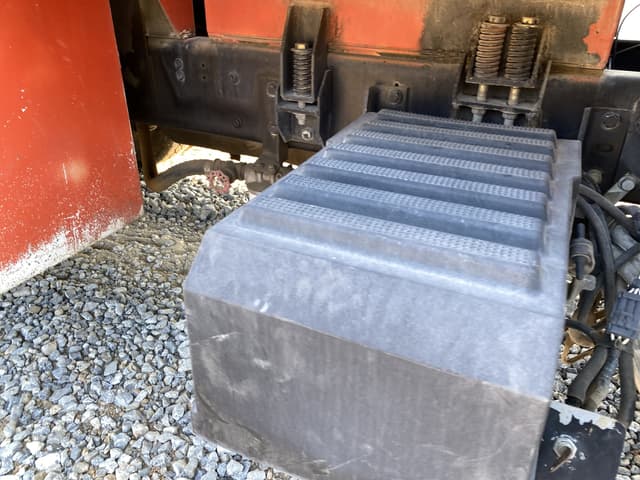 Image of International 7500 equipment image 4