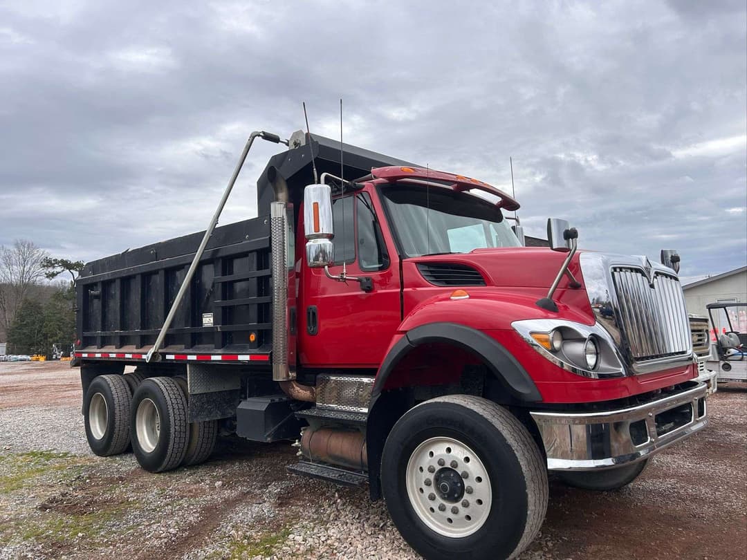 Image of International 7600 Primary image