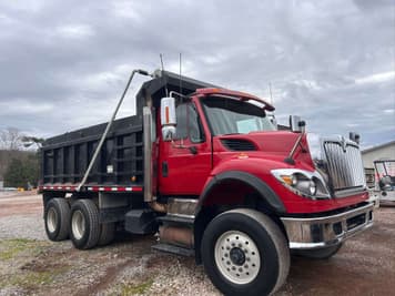 Main image International 7600