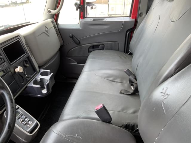 Image of International Durastar 4300 equipment image 4