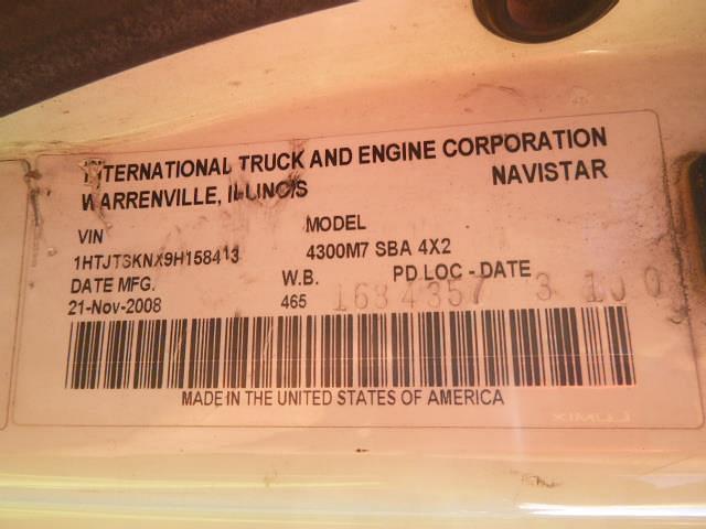 Image of International Durastar 4300 equipment image 4