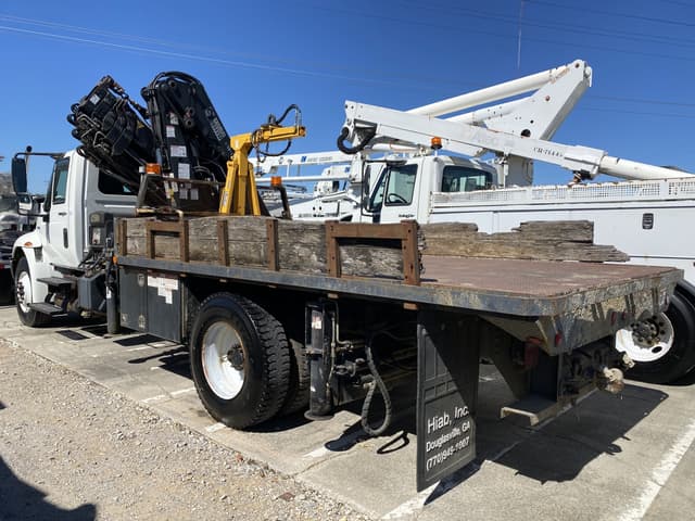 Image of International Durastar 4300 equipment image 1