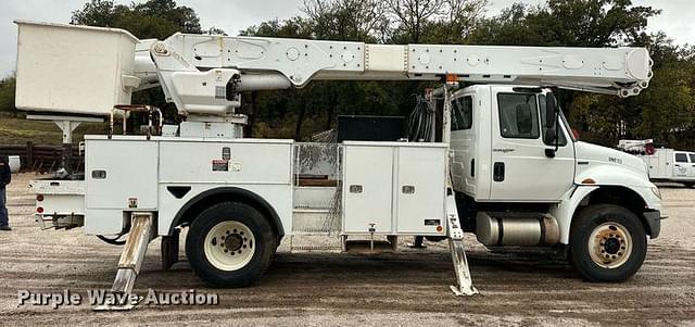 Image of International Durastar 4300 equipment image 3