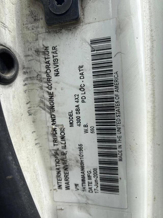 Image of International Durastar 4300 equipment image 4