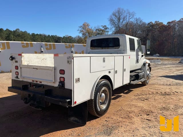 Image of International 4300 SBA equipment image 4