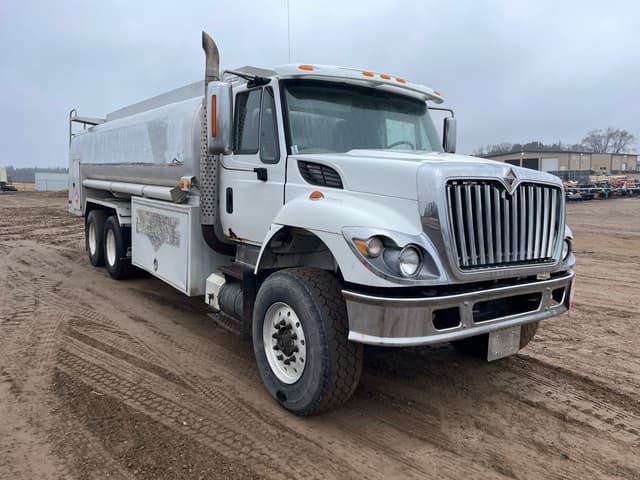 Image of International Navistar equipment image 1