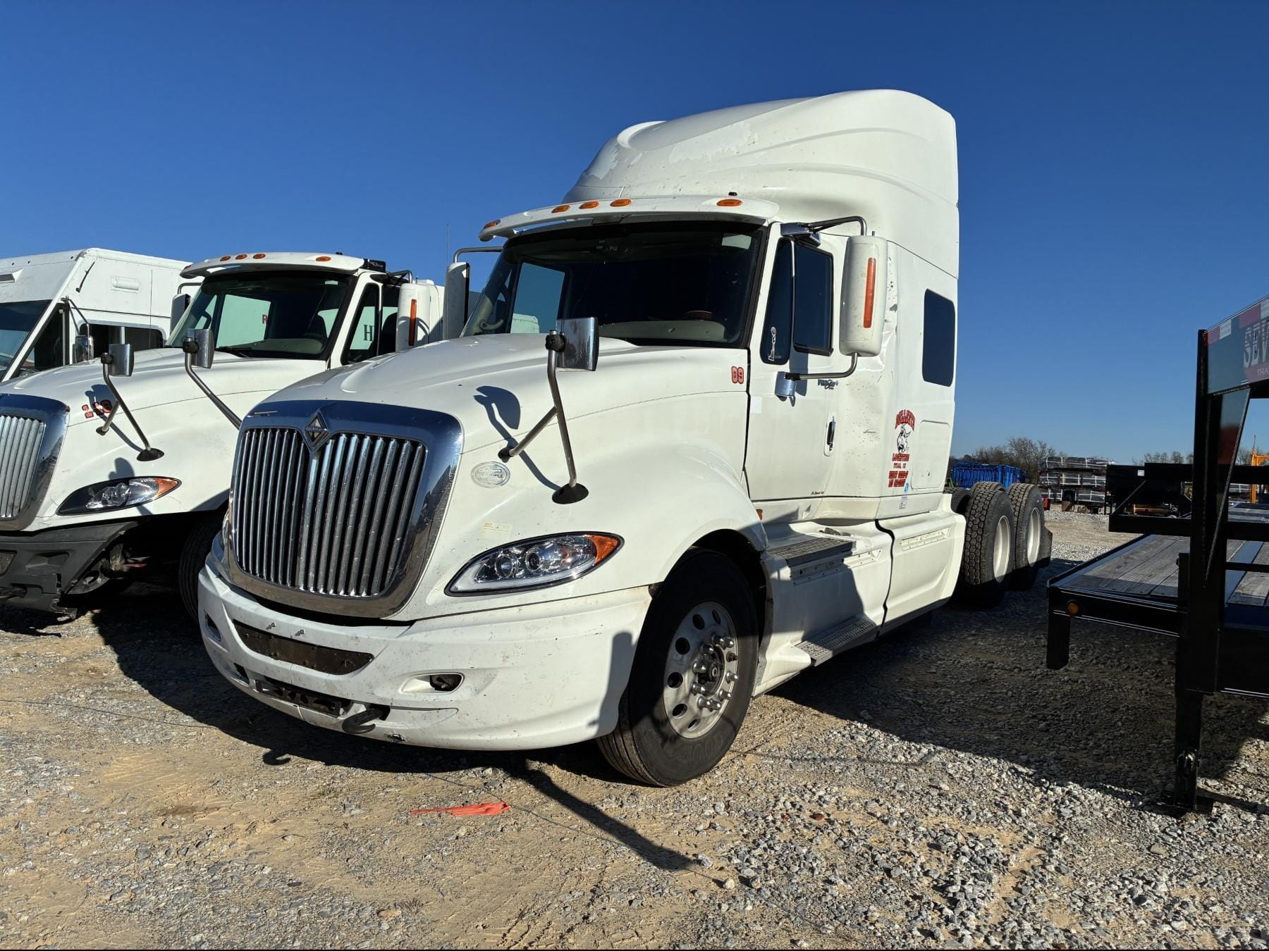 2009 International ProStar Premium Equipment Image0