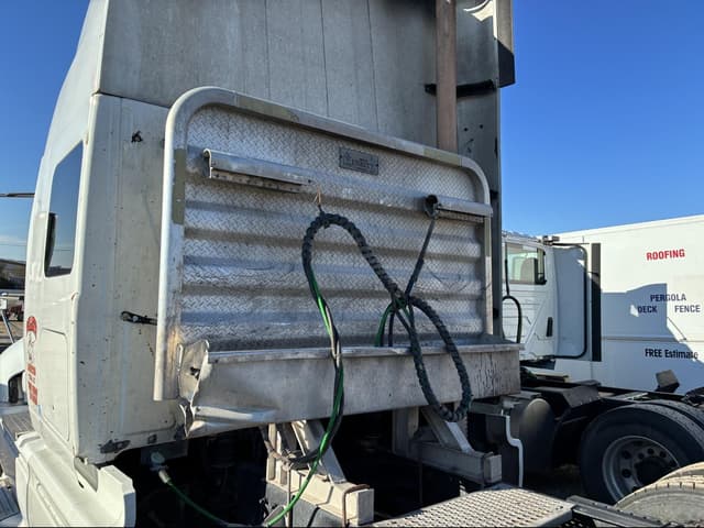 Image of International ProStar equipment image 4