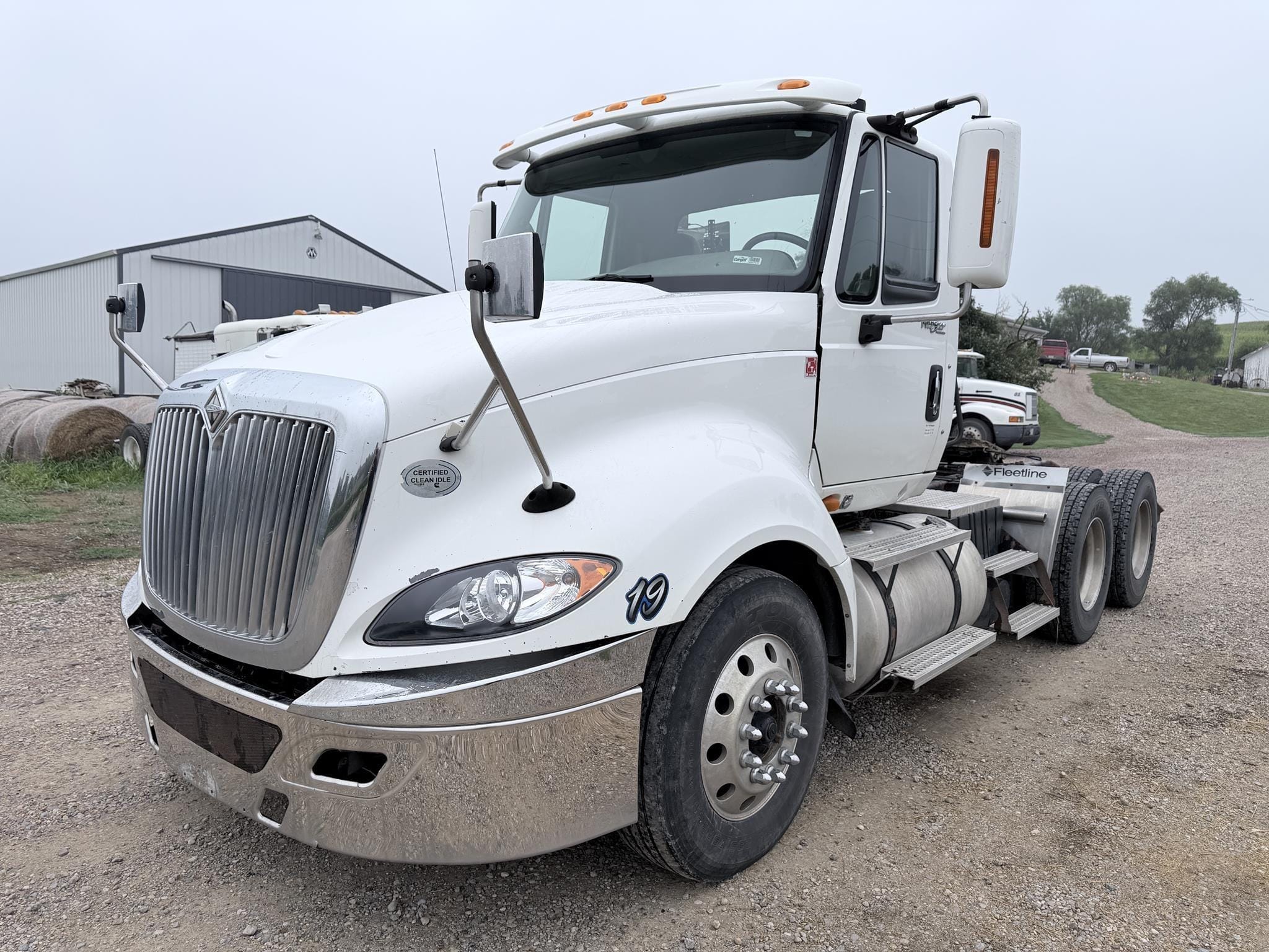 2009 International ProStar Premium Equipment Image0