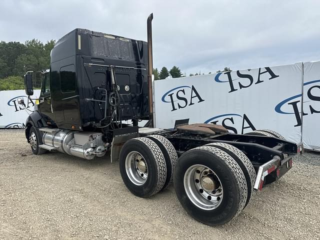 Image of International ProStar equipment image 2
