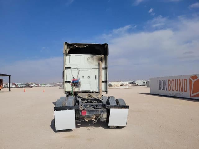 Image of International ProStar equipment image 3