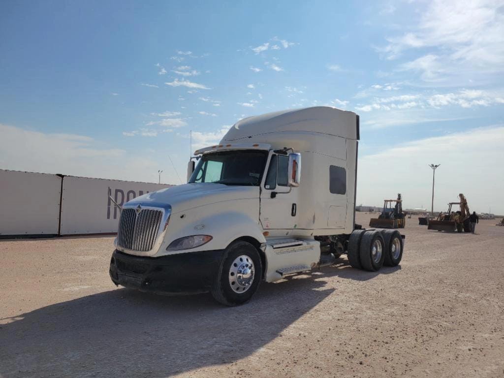 2009 International ProStar Equipment Image0