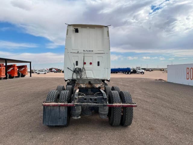 Image of International ProStar Premium equipment image 3