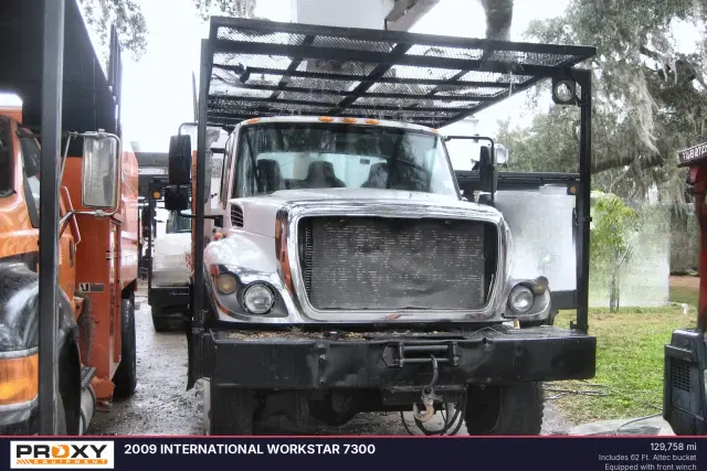 Image of International Workstar 7300 equipment image 1