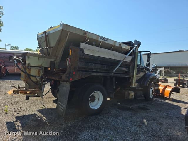 Image of International Workstar 7300 equipment image 3