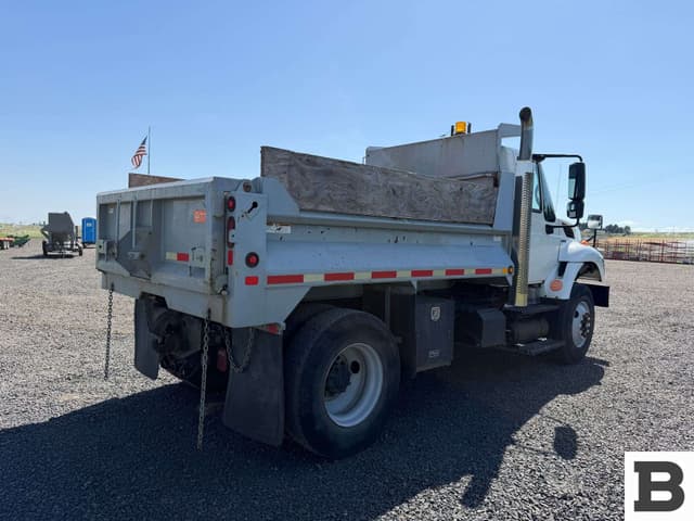 Image of International Workstar 7500 equipment image 4