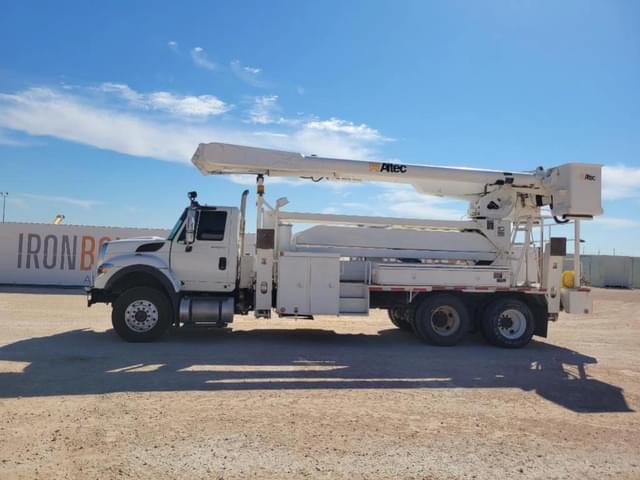 Image of International WorkStar 7600 equipment image 1