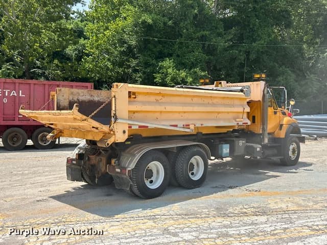 Image of International WorkStar 7600 equipment image 4