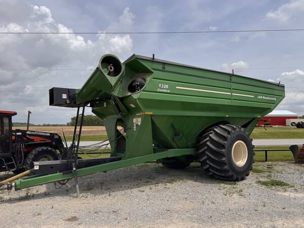 2009 J&M 1326 Equipment Image0