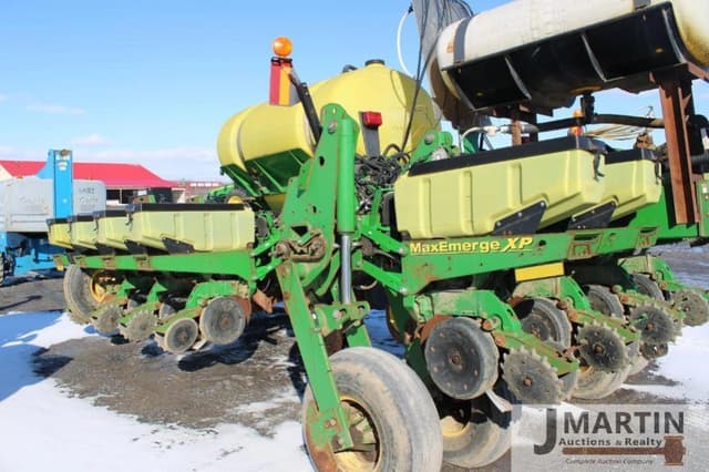 Image of John Deere 1770 equipment image 3