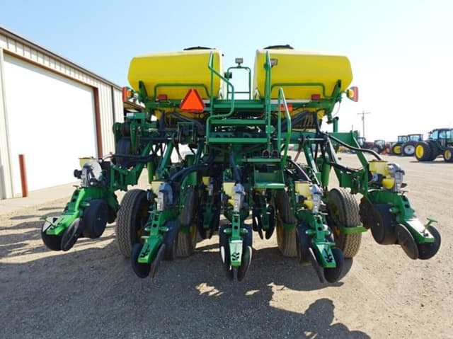 Image of John Deere 1790 equipment image 4