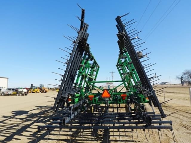 Image of John Deere 2310 equipment image 2