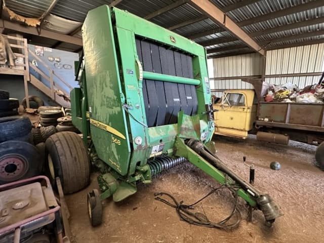 Image of John Deere 568 equipment image 1