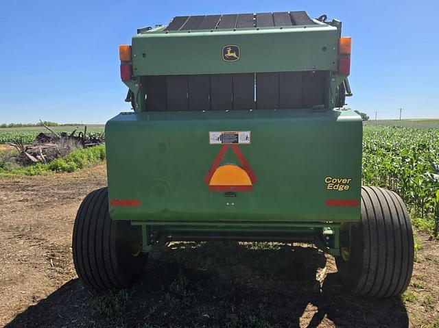 Image of John Deere 568 equipment image 2