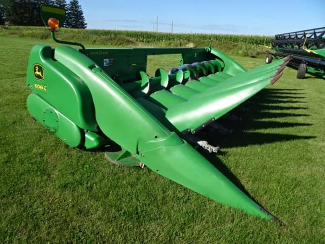 Image of John Deere 608C equipment image 2