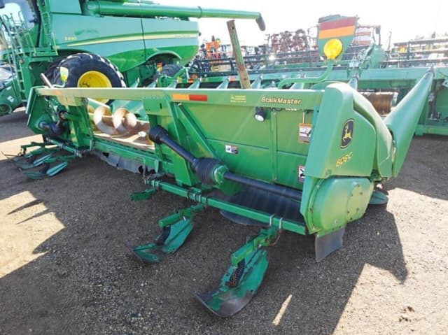 Image of John Deere 608C equipment image 2
