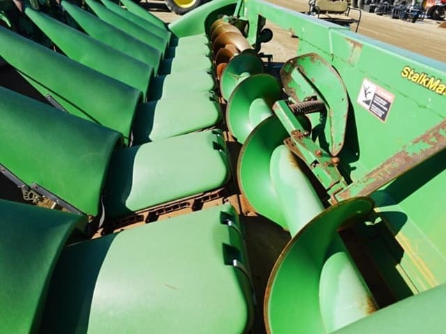 Image of John Deere 608C equipment image 4