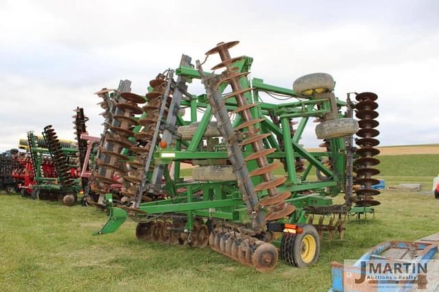 Image of John Deere 637 equipment image 2