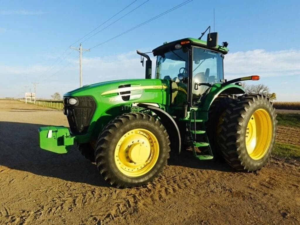 Image of John Deere 7930 Primary image