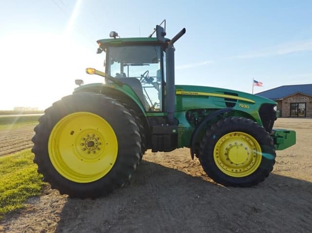 Image of John Deere 7930 equipment image 3