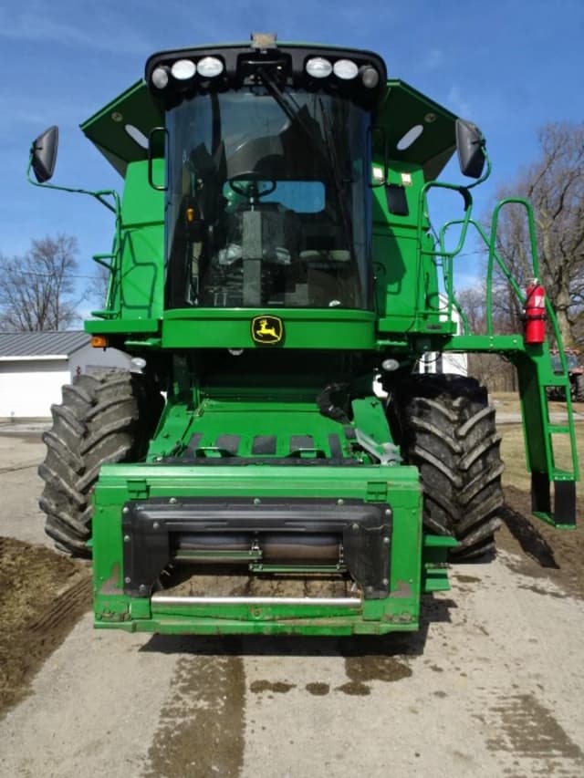Image of John Deere 9570 STS equipment image 1