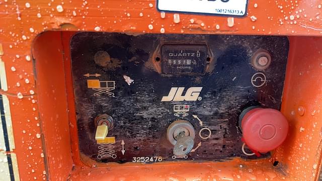 Image of JLG 2646E equipment image 3