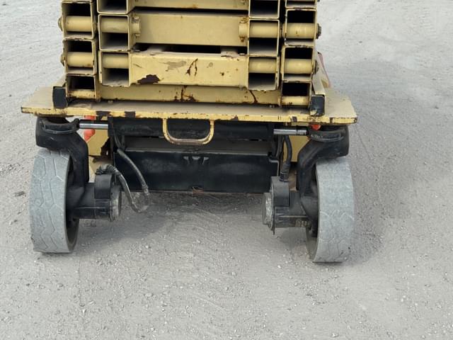 Image of JLG 2646 equipment image 2