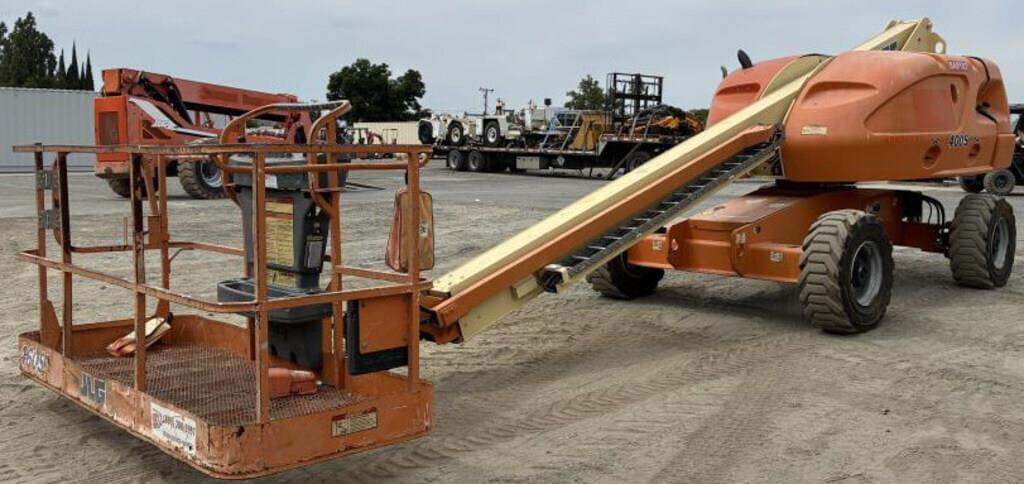 Image of JLG 400S Primary image