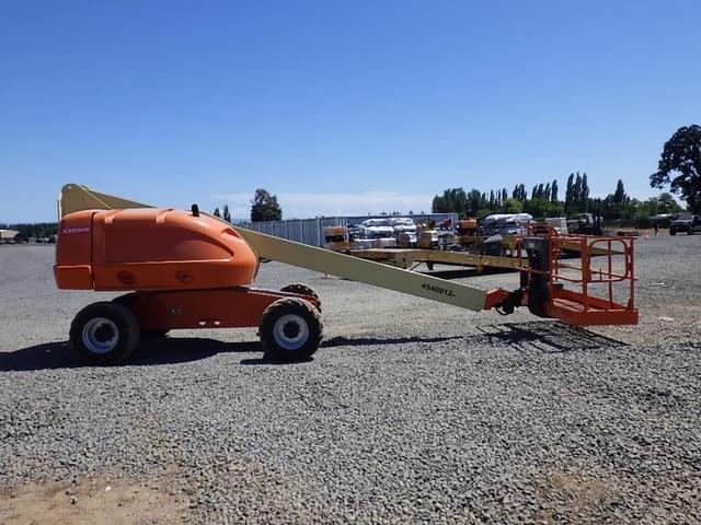 Image of JLG 400S equipment image 2