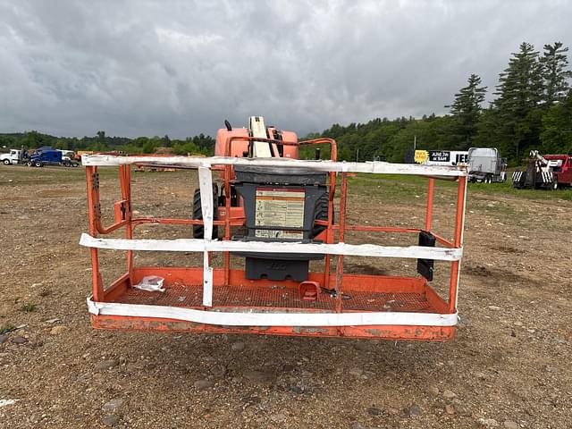 Image of JLG 600S equipment image 1