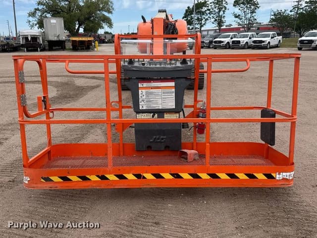 Image of JLG 660SJ equipment image 1