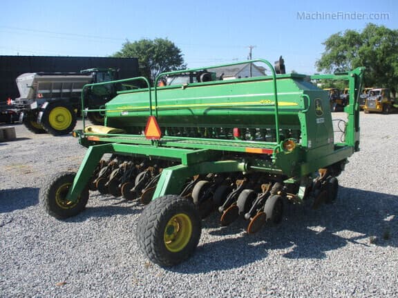 Image of John Deere 1590 equipment image 2