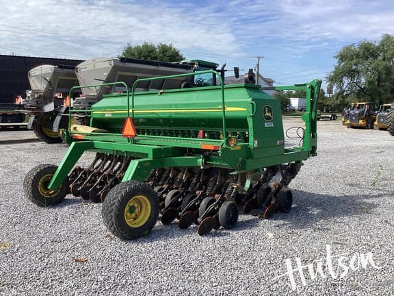 Image of John Deere 1590 equipment image 2