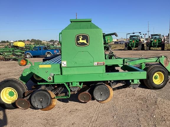 Image of John Deere 1590 equipment image 3