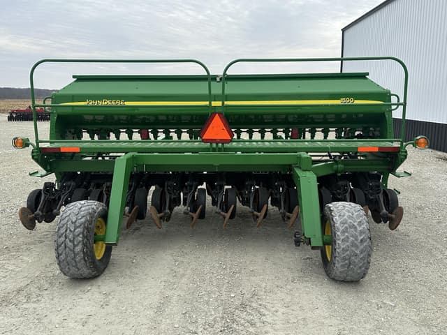 Image of John Deere 1590 equipment image 3