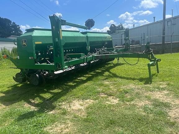 Image of John Deere 1590 equipment image 2