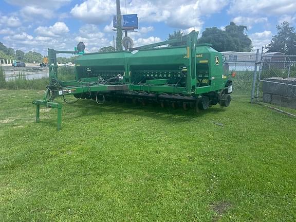 Image of John Deere 1590 equipment image 1