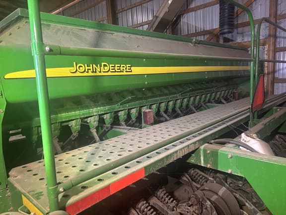 Image of John Deere 1590 equipment image 2
