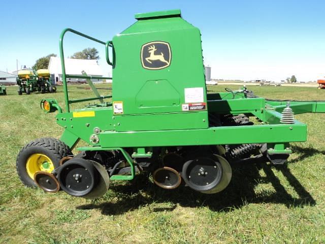 Image of John Deere 1590 equipment image 2